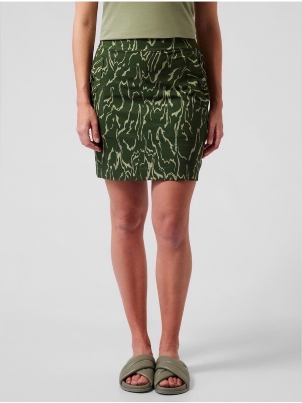 Athleta Vienna Olive Patterned Skort